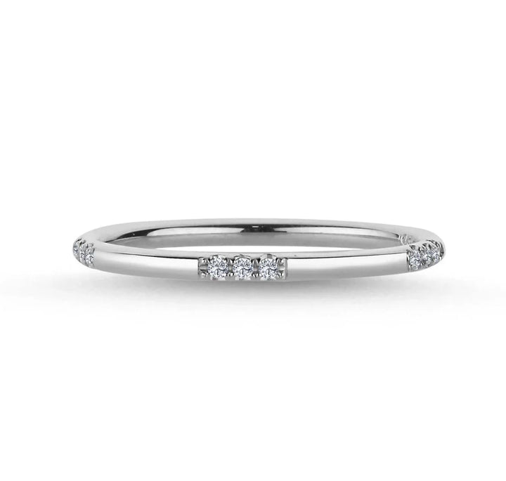 Nuran 14kt Noelle ring with diamonds in white gold, slim simple model with discreet stones. Model a3062-0075hg-001-1