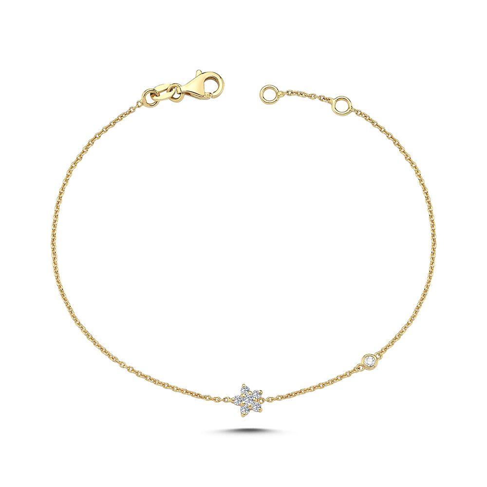 Nuran Stella 14kt gold bracelet with small diamond star, elegant chain and star pendant. Model b2440-013rg-1