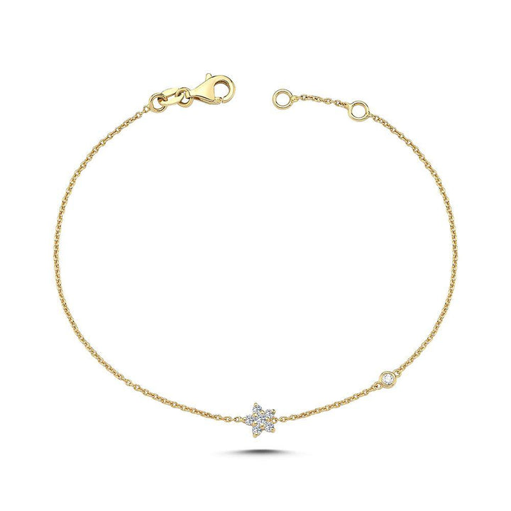 Nuran Stella 14kt gold bracelet with small diamond star, elegant chain and star pendant. Model b2440-013rg-1