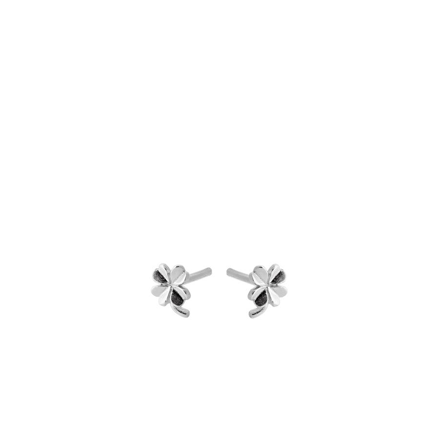 Pernille Corydon Mini Clover earrings in silver, detail view of small four leaf clover earrings. Model E-319-s.