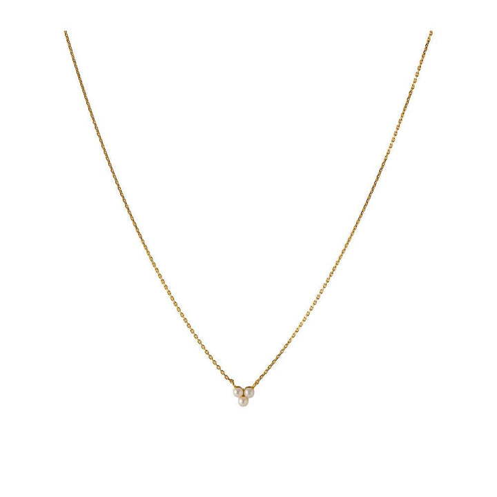 Pernille Corydon Ocean Bay gold-plated pearl necklace with three small white pearls on a gold chain. Model N-442-GP