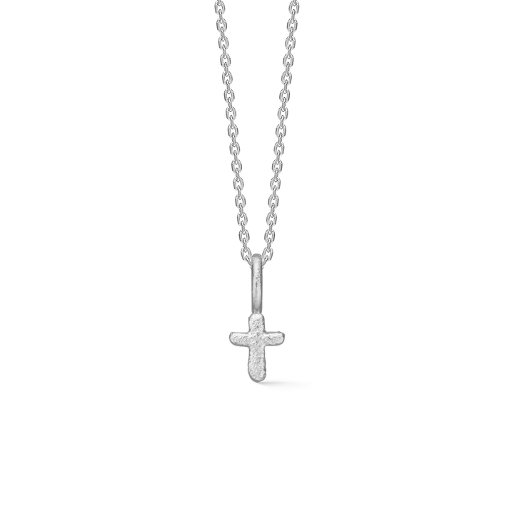 studio-z-faithful-cross-necklace-in-silver shows an elegant cross pendant in silver on a classic chain. Model 7120358-1