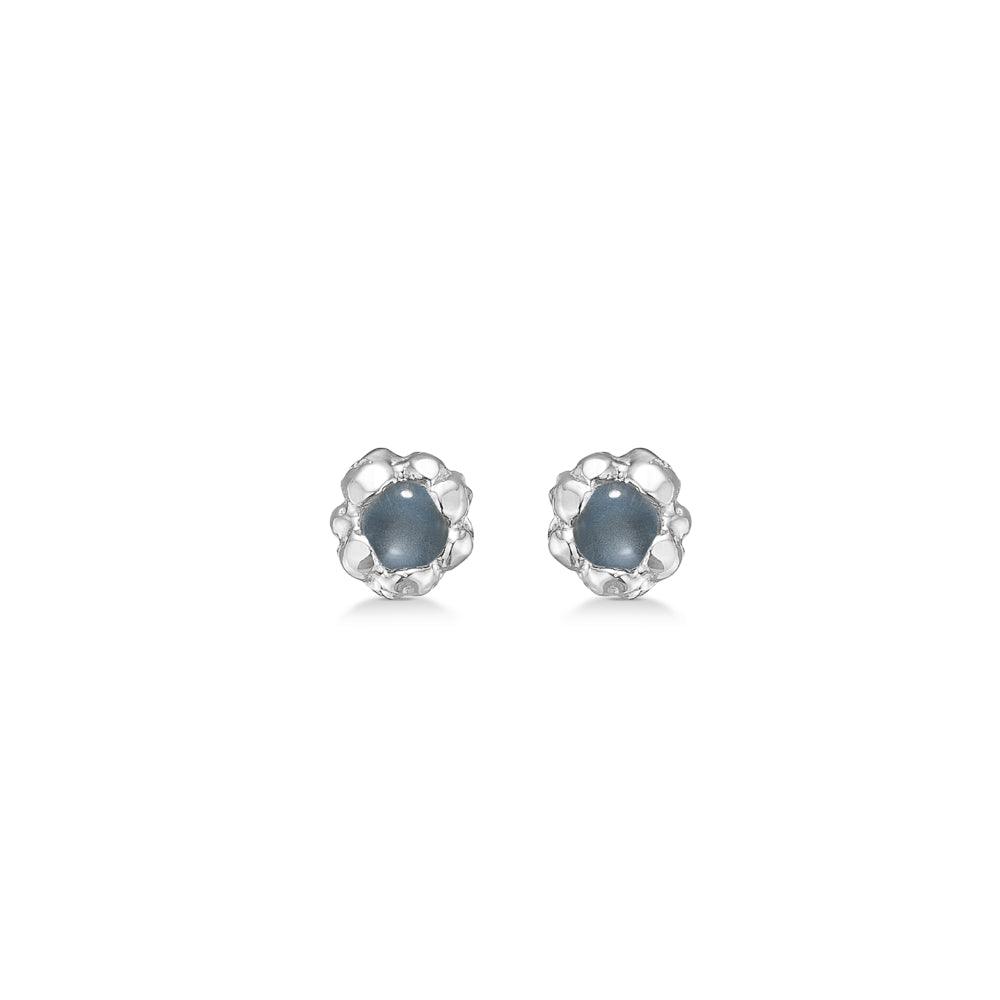 Studio Z Magma earrings with dark center and shiny silver edge, elegant round model. Model 7117831-1