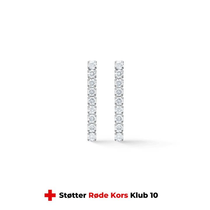 Studio Z Tennis earrings 30mm in silver with zirconia, elegant hoop earrings with clear stones on a white background. Model 7117000-1