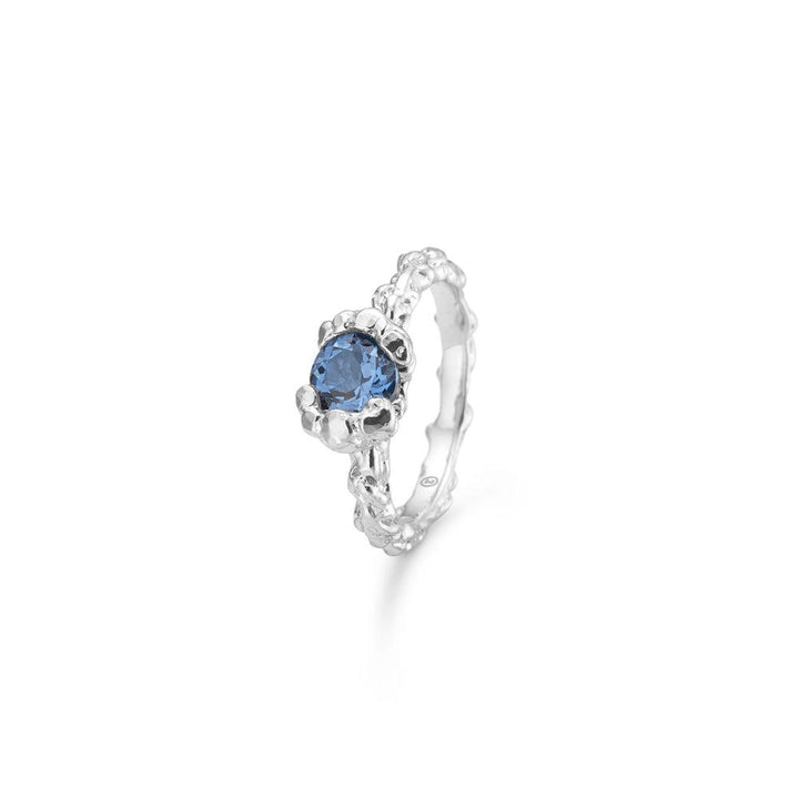 Studio Z Topas Relieve Ring Silver with blue stones in organic, detailed design. Model 7147818-001-1