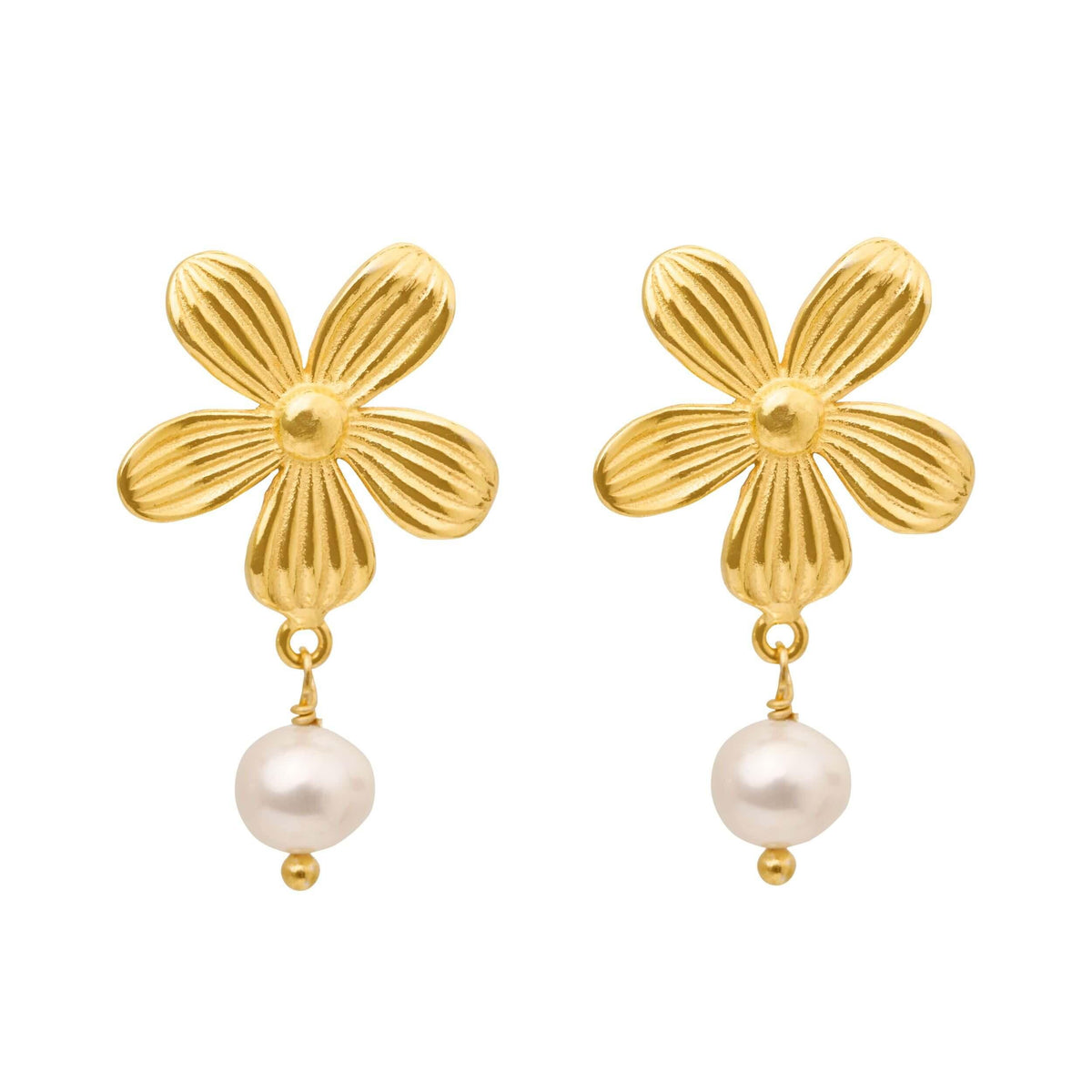 Susanne Friis Bjørner Floral ear studs with pearls shows gold colored flowery stud earrings with dangling white pearls. Model 5696-2-900-1