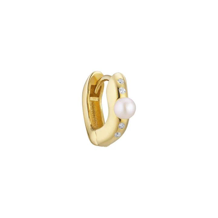 the-earring-shop nymph huggie, elegant gold-plated earring with white stones and pearl, Model fw2409-1