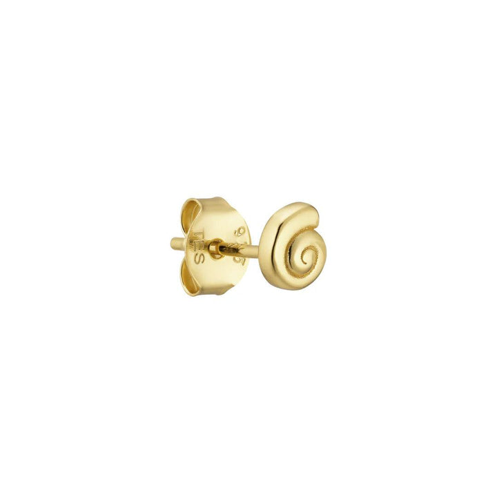 Shelly Stud showcases an elegant gold plated ear stud in snail shell design, matte finish, Model fw2406-1.