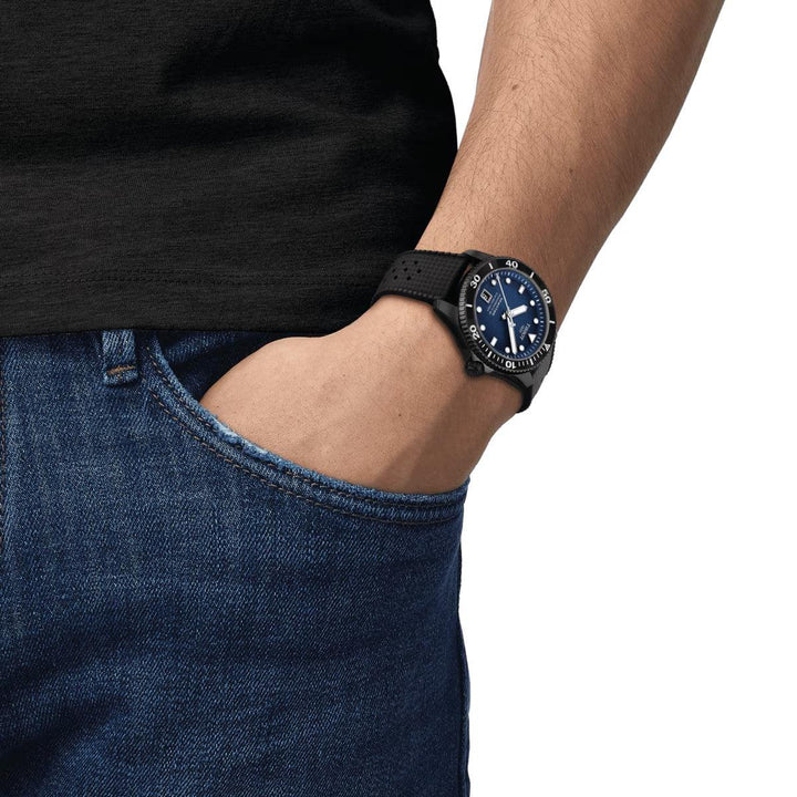 Tissot Seastar 1000 Powermatic 80 40mm with rubber strap, blue dial on wrist, Model T1208073704100