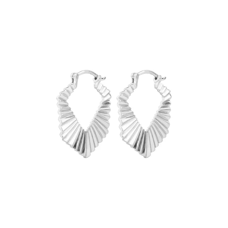 Vincent Celestial Horizon Silver Earrings, shiny silver hoop earrings with fluted V shape. Model VJ077-LES-1