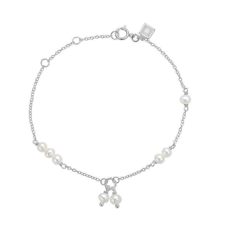 Carre bracelet with pearl, silver chain decorated with small white freshwater pearls. Model SB4364BI-SB4364BI-1