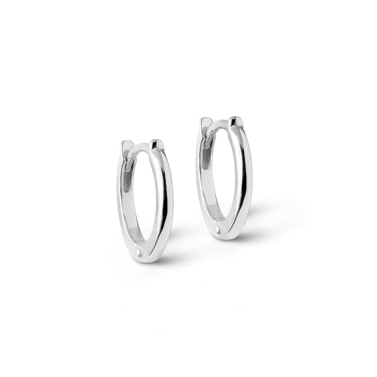 Enamel classic silver hoops 8mm, elegant round earrings in shiny silver finish. Model E176S-E176S-1.