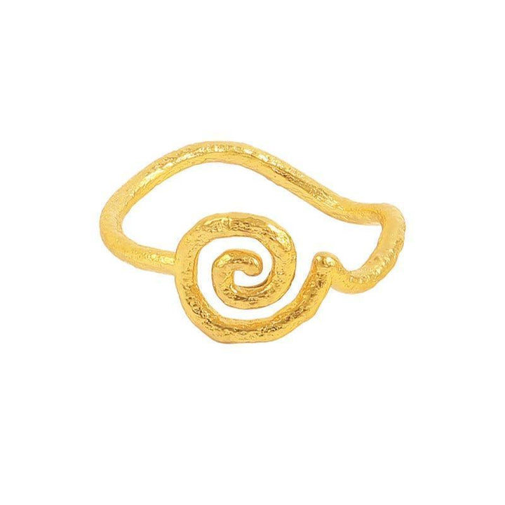 Hultquist Copenhagen Halley Ring in golden metal with spiral organic design. Model S08096G-S08096G-002-1.