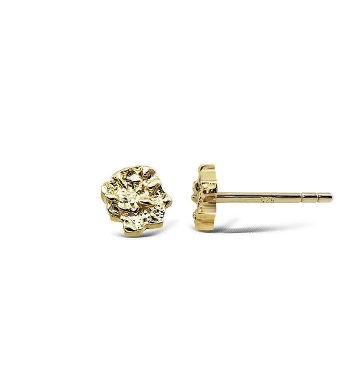 I am gold dainty earrings, small, organically shaped earrings in bright gold-plated silver. Model 51980-51980-1