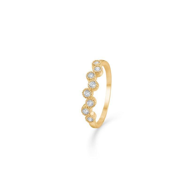 Mads Z 8 kt Dido gold ring, slim ring in yellow gold with six round sparkling diamonds. Model 3347169-001-1