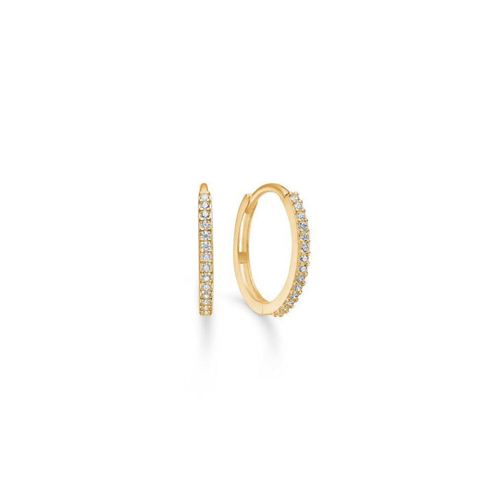 Mads Z 8 kt. Sparkle Creol, elegant earrings in gold-colored metal with clear stones, Model 3317167-1.