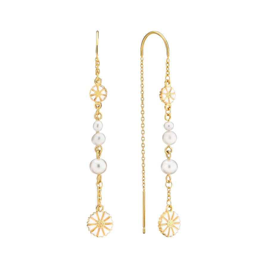 Marguerit Kaede Earrings with. pearls, elegant gold earrings with daisy motif and white pearls. Model 9095074-33-M