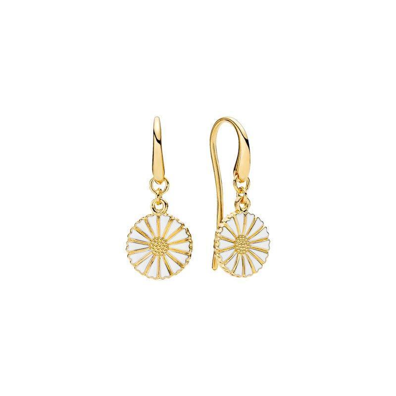 Daisy Earrings Gilded Gold shows elegant daisy-shaped earrings in gold-plated with white details. Model 909011-2-M