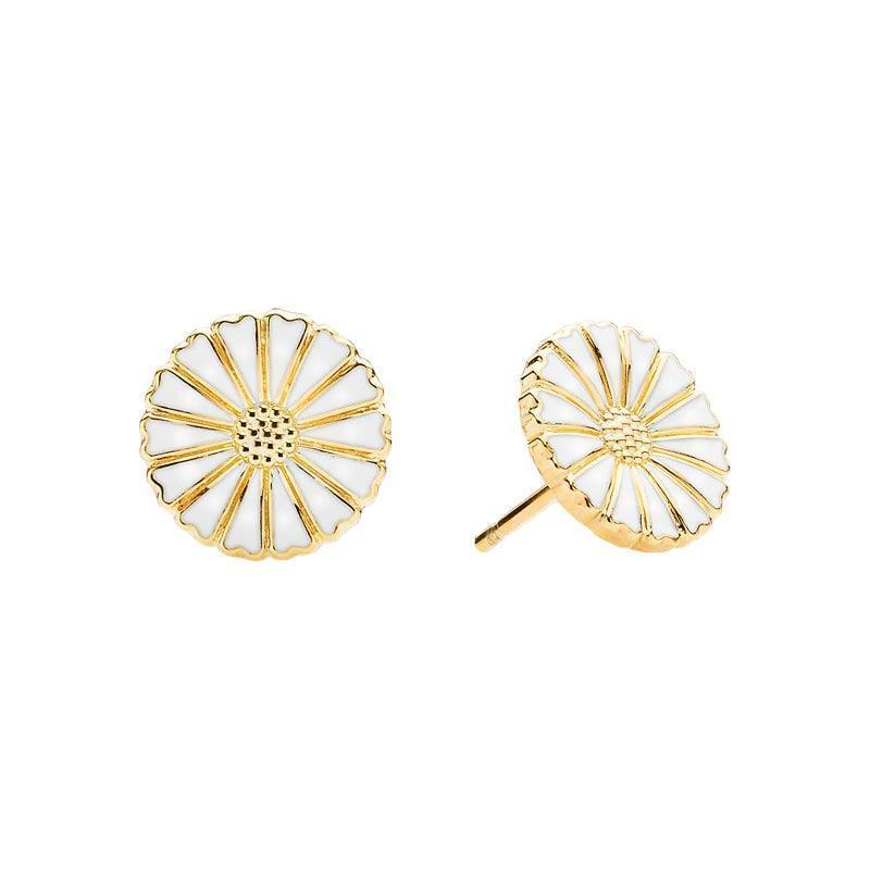 Daisy Earrings Gold Plated 11mm shows a set of daisy flower earrings in white enamel and gold plated, Model 909011-4-M