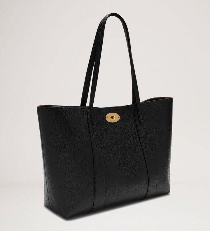 Mulberry Bag Bayswater Tote Classic Grain Black shows black leather bag with gold detail. Model HH4589205A330.