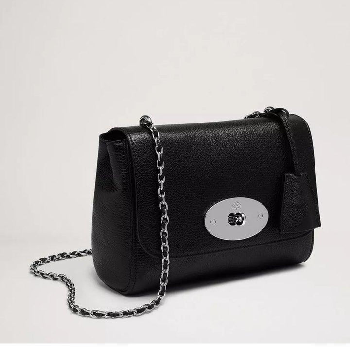 Mulberry Bag Lily Black Glossy Goat in black leather with silver chain and details, Model HH1567874A237.