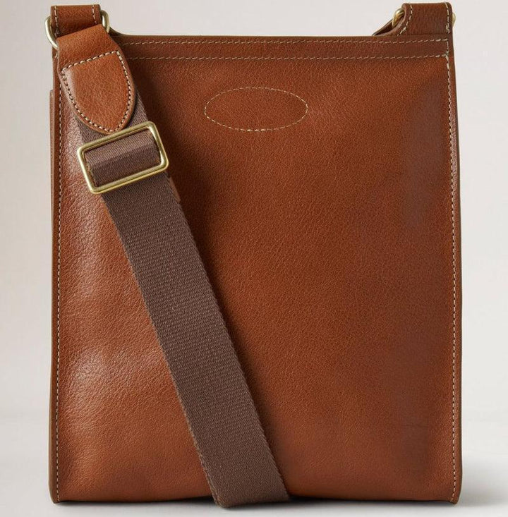 Mulberry bag Small Antony in smooth brown leather with wide textile strap. Model HH7953/275G110.