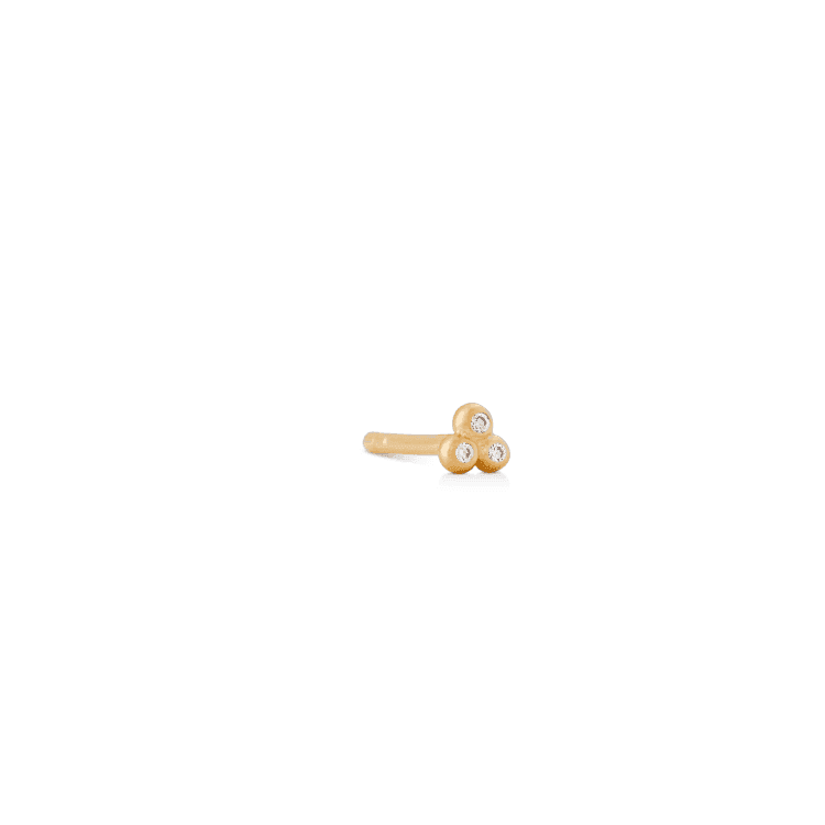 Ro Copenhagen 18kt Orbit Dot earrings with three small diamonds in gold on a white background. Model 119120-1