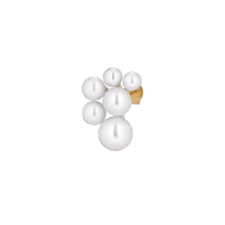 Serena Stud Right shows an elegant stud earring silver gold plated with seven white pearls, Model FW2207-Right